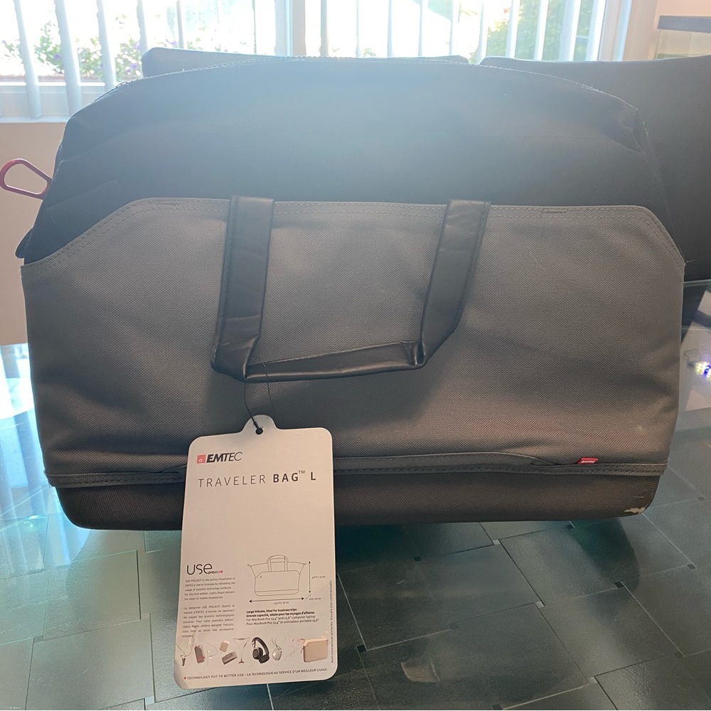 EMTEC Traveler Bag